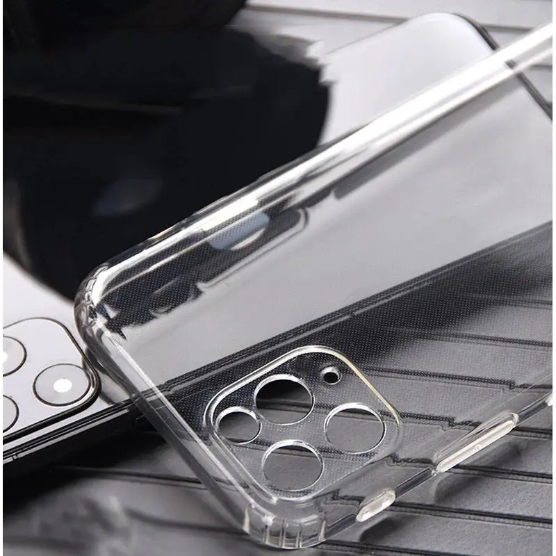 Soft TPU Clear Case with Dust Plug - For iPhone 16 - Image 2