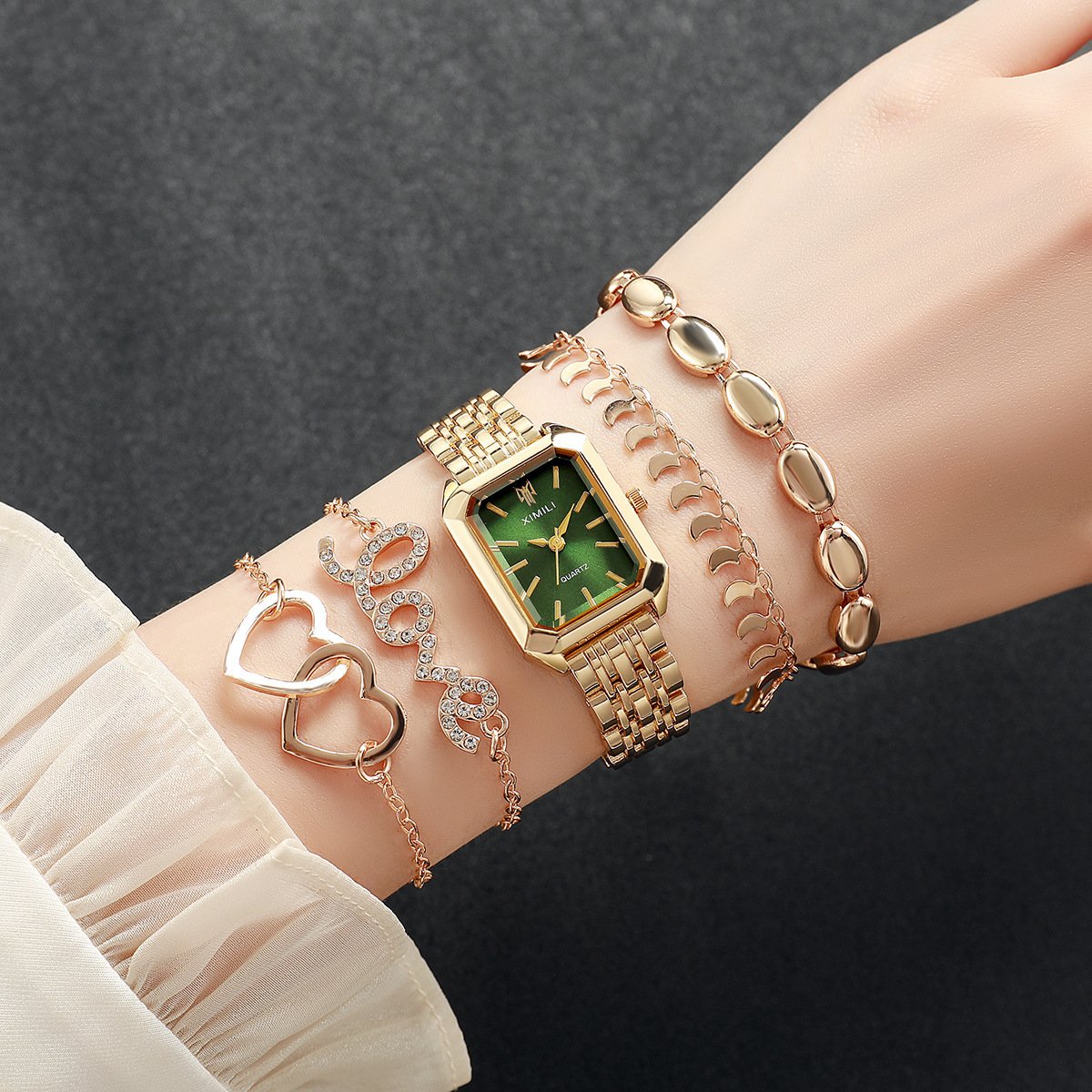 Sleek, Versatile Square Womens Watch Heart-shaped Bracelet - Image 5