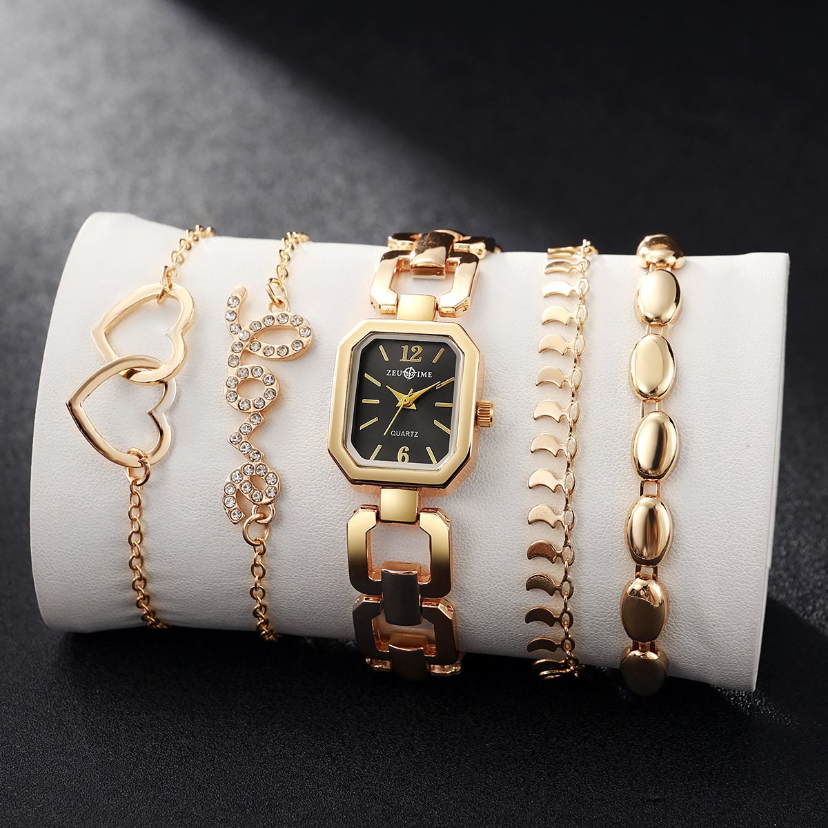 Sleek, Versatile Square Womens Watch Heart-shaped Bracelet - Image 9